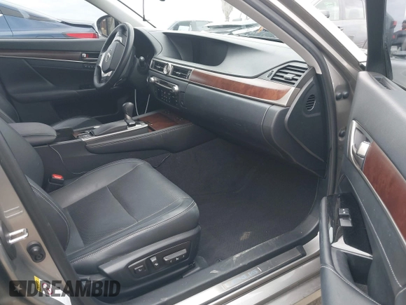 2015 Lexus GS 350 z VIN JTHBE1BL1FA011243, wystawiony jako IAAI lot #42063131 z przebiegiem 71 592 mil mil oraz . Historia ofert i sprzedaży dostępna na DreamBid. Obrazek 5.