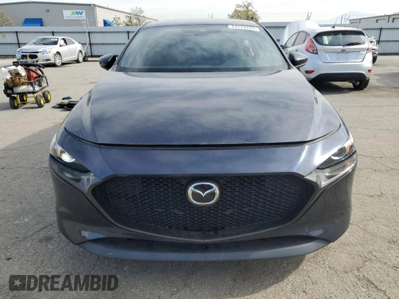 2019 Mazda 3 Preferred with VIN JM1BPAMM0K1139338, listed as a Copart auction lot 43773725 with 45,138 mi miles and Salvage title. Bid and sale history available at DreamBid. Image 5.