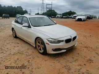 2012 BMW 3 Series 328i z VIN WBA3A5G54CNP18180, wystawiony jako Copart lot #57582075 z przebiegiem 133 036 mil mil oraz Szkoda całkowita • Salvage title. Historia ofert i sprzedaży dostępna na DreamBid. Obrazek 13.