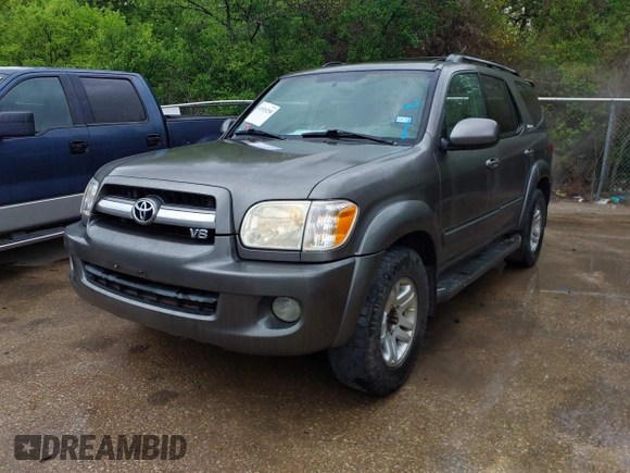 2006 Toyota Sequoia Limited with VIN 5TDZT38A36S268141, listed as a IAAI auction lot 41935258 with 272,352 mi miles and . Bid and sale history available at DreamBid. Image 17.