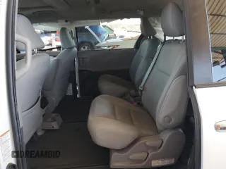 2020 Toyota Sienna XLE Auto Access Seat with VIN 5TDYZ3DC6LS084230, listed as a Copart auction lot 50468495 with 23,167 mi miles and Salvage Title. Bid and sale history available at carsss.com. Image 11.