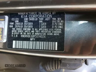 2023 Kia Sorento Hybrid EX with VIN KNDRHDLG8P5174024, listed as a Copart auction lot 83092544 with 20,636 mi miles and Clean Title. Bid and sale history available at carsss.com. Image 14.