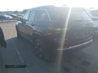 2024 Jeep Grand Cherokee with VIN 1C4RJYB65RC145793, listed as a IAAI auction lot 42544596 with 32,185 mi miles and . Bid and sale history available at DreamBid. Image 3.