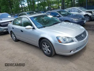 2005 Nissan Altima SE z VIN 1N4BL11E25C955474, wystawiony jako IAAI lot #42346514 z przebiegiem 161 597 mil mil oraz . Historia ofert i sprzedaży dostępna na DreamBid. Obrazek 1.