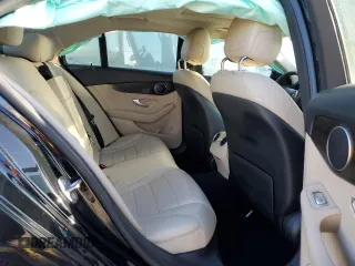 2019 Mercedes-Benz C 300 z VIN 55SWF8DB0KU310090, wystawiony jako Copart lot #78418004 z przebiegiem 123 227 mil mil oraz Szkoda całkowita • Salvage title. Historia ofert i sprzedaży dostępna na DreamBid. Obrazek 10.