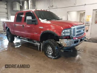2002 Ford Super Duty F-250 XL with VIN 1FTNW21F52EB32227, listed as a IAAI auction lot 41589142 with 204,441 mi miles. Bid and sale history available at carsss.com. Image 1.