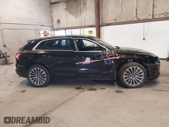 2019 Audi e-tron Prestige with VIN WA1VABGE1KB008769, listed as a IAAI auction lot 41412414 with 41,072 mi miles and . Bid and sale history available at DreamBid. Image 13.