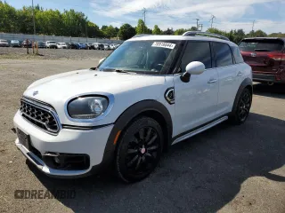 2019 MINI Countryman Cooper S with VIN WMZYT5C57K3G93622, listed as a Copart auction lot 70916044 with 33,307 mi miles and Salvage Title. Bid and sale history available at carsss.com. Image 1.