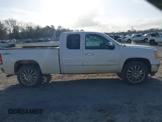 2013 GMC Sierra 1500 SLE z VIN 1GTR2VE71DZ114241, wystawiony jako IAAI lot #41719789 z przebiegiem 199 868 mil mil oraz . Historia ofert i sprzedaży dostępna na DreamBid. Obrazek 13.