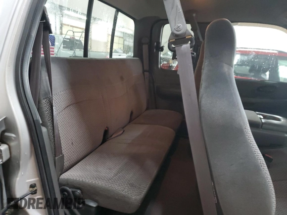 2000 Ford F-150 XL with VIN 1FTRX18L5YNA41830, listed as a Copart auction lot 46252465 with 193,937 mi miles and Clean title. Bid and sale history available at DreamBid. Image 10.