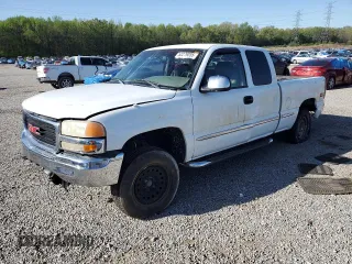 1999 GMC Sierra 1500 SLE z VIN 2GTEK19TXX1551778, wystawiony jako Copart lot #52279055 z przebiegiem 302 182 mil mil oraz Szkoda całkowita • Salvage title. Historia ofert i sprzedaży dostępna na DreamBid. Obrazek 1.