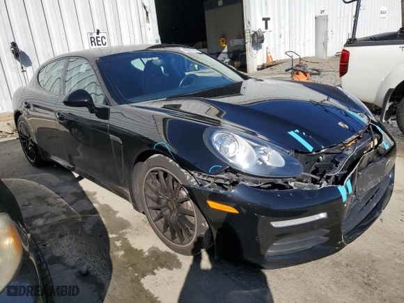 2015 Porsche Panamera 4 with VIN WP0AA2A70FL004548, listed as a Copart auction lot 40897704 with 69,852 mi miles. Bid and sale history available at carsss.com. Image 4.