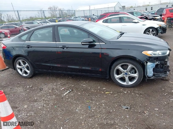 2013 Ford Fusion SE with VIN 3FA6P0H71DR320852, listed as a IAAI auction lot 41951931 with 110,324 mi miles. Bid and sale history available at carsss.com. Image 14.