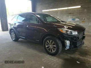 2016 Kia Sorento LX z VIN 5XYPGDA54GG062999, wystawiony jako Copart lot #57157845 z przebiegiem 137 901 mil mil oraz Szkoda całkowita • Salvage title. Historia ofert i sprzedaży dostępna na DreamBid. Obrazek 4.