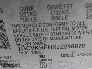 2018 Chevrolet Silverado 1500 LT with VIN 1GCVKREHXJZ298878, listed as a IAAI auction lot 41617944 with 64,847 mi miles. Bid and sale history available at carsss.com. Image 9.
