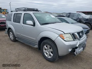 2012 Nissan Pathfinder LE with VIN 5N1AR1NN6CC625814, listed as a IAAI auction lot 41359272 with 174,657 mi miles. Bid and sale history available at carsss.com. Image 1.
