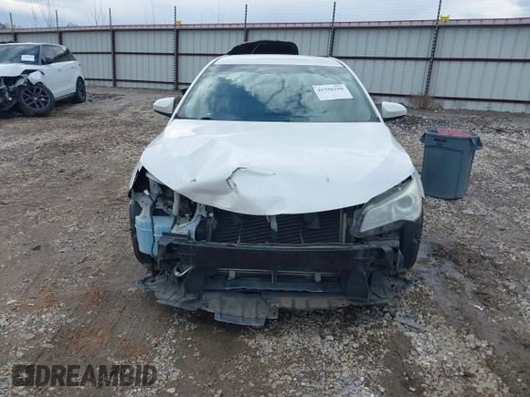 2015 Toyota Camry XLE with VIN 4T1BF1FK1FU083814, listed as a IAAI auction lot 41356310 with 161,671 mi miles and . Bid and sale history available at DreamBid. Image 13.