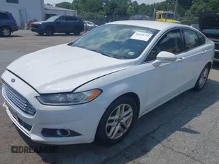 2013 Ford Fusion SE with VIN 3FA6P0HR1DR245054, listed as a IAAI auction lot 42628710 with 138,971 mi miles and . Bid and sale history available at DreamBid. Image 2.