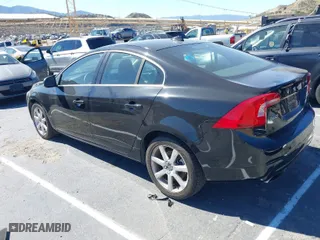 2016 Volvo S60 T5 Drive-E Premier with VIN YV126MFK5G2392022, listed as a IAAI auction lot 41517580 with 71,229 mi miles. Bid and sale history available at carsss.com. Image 3.