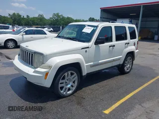 2008 Jeep Liberty Limited z VIN 1J8GN58KX8W193424, wystawiony jako IAAI lot #42398191 z przebiegiem 211 549 mil mil oraz . Historia ofert i sprzedaży dostępna na DreamBid. Obrazek 2.