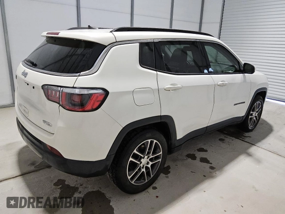 2019 Jeep Compass Latitude with VIN 3C4NJCBB4KT840548, listed as a Copart auction lot 61384165 with 113,434 mi miles and Clean title. Bid and sale history available at DreamBid. Image 3.