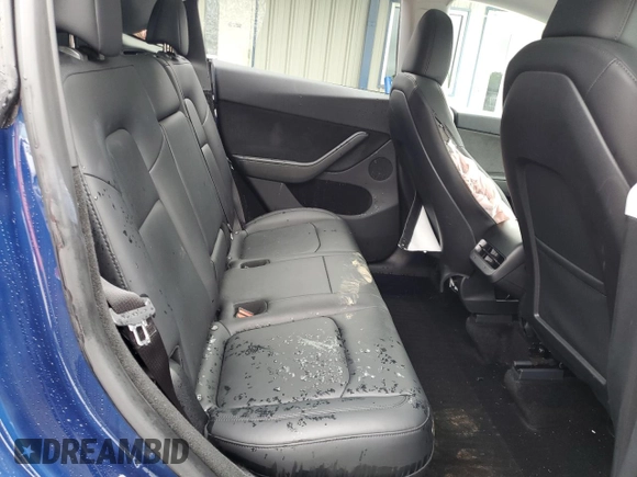 2024 Tesla Model Y Long Range with VIN 7SAYGDEE2RA246685, listed as a Copart auction lot 58699895 with 15,803 mi miles and Salvage title. Bid and sale history available at DreamBid. Image 10.