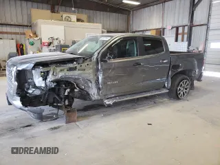 2022 GMC Canyon 4WD Denali with VIN 1GTG6EENXN1223923, listed as a Copart auction lot 68927644 with 30,495 mi miles and Salvage Title. Bid and sale history available at carsss.com. Image 1.