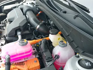 2025 Hyundai Tucson Blue with VIN KM8JBDD19SU295048, listed as a IAAI auction lot 42426770 with 3,543 mi miles and . Bid and sale history available at DreamBid. Image 19.