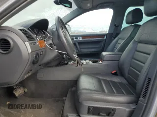 2009 Volkswagen Touareg VR6 с VIN WVGBE77L89D019254, выставлен на аукционе Copart как лот 48583485 с пробегом 101 487 миль миль и Чистый • Clean title. История ставок и продаж доступна на DreamBid. Изображение 7.