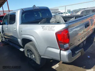 2021 Toyota Tacoma 2WD SR with VIN 5TFAX5GN9MX192241, listed as a IAAI auction lot 41323346 with 20,138 mi miles. Bid and sale history available at carsss.com. Image 3.