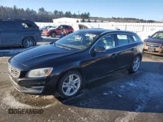 2015 Volvo V60 T5 Premier with VIN YV1612SK6F1225781, listed as a Copart auction lot 42981805 with 236,782 mi miles and Clean Title. Bid and sale history available at carsss.com. Image 1.
