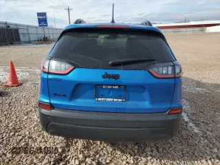 2023 Jeep Cherokee Altitude Lux with VIN 1C4PJMMB8PD104673, listed as a Copart auction lot 44190335 with 26,617 mi miles and Salvage Title. Bid and sale history available at carsss.com. Image 6.