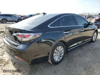 2017 Hyundai Sonata Hybrid SE with VIN KMHE24L14HA060375, listed as a Copart auction lot 45228695 with 138,232 mi miles and Salvage Title. Bid and sale history available at carsss.com. Image 3.