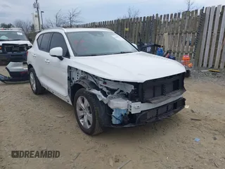 2022 Volvo XC40 Momentum с VIN YV4162UK6N2755592, выставлен на аукционе IAAI как лот 41684922 с пробегом 35 925 миль миль и . История ставок и продаж доступна на DreamBid. Изображение 1.