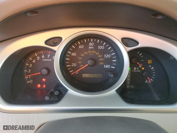 2005 Toyota Highlander with VIN JTEGP21A050079833, listed as a Copart auction lot 47978325 with 229,082 mi miles and Clean Title. Bid and sale history available at carsss.com. Image 9.