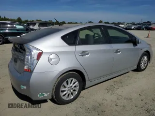 2012 Toyota Prius with VIN JTDKN3DP3C3011337, listed as a Copart auction lot 63457645 with 273,791 mi miles and Clean title. Bid and sale history available at DreamBid. Image 3.