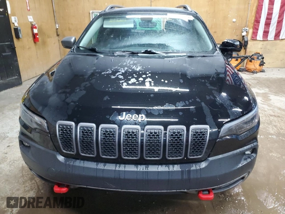 2019 Jeep Cherokee Trailhawk with VIN 1C4PJMBX1KD386047, listed as a Copart auction lot 52675855 with 62,514 mi miles and Clean Title. Bid and sale history available at DreamBid. Image 5.