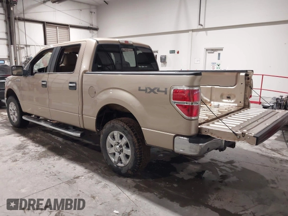 2014 Ford F-150 XL with VIN 1FTFW1EF9EKF69470, listed as a IAAI auction lot 41949077 with 195,933 mi miles. Bid and sale history available at carsss.com. Image 3.