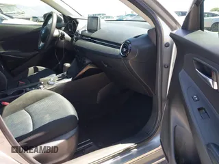 2016 Scion iA z VIN 3MYDLBZV1GY132561, wystawiony jako IAAI lot #42425947 z przebiegiem 94 882 mil mil oraz . Historia ofert i sprzedaży dostępna na DreamBid. Obrazek 5.