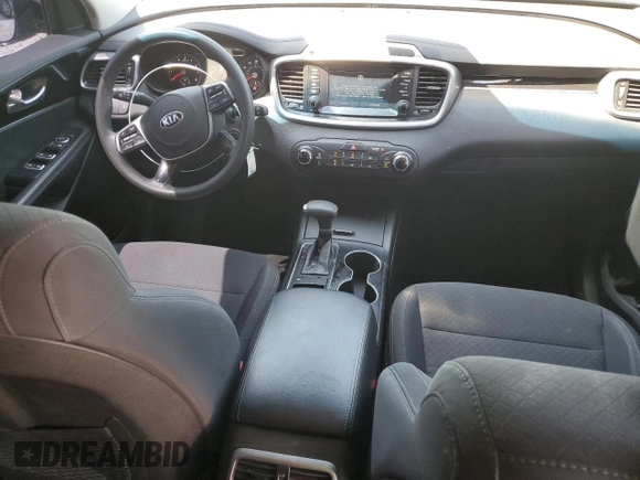 2020 Kia Sorento LX V6 with VIN 5XYPG4A56LG621267, listed as a Copart auction lot 52922345 with 101,289 mi miles and Salvage Title. Bid and sale history available at carsss.com. Image 8.