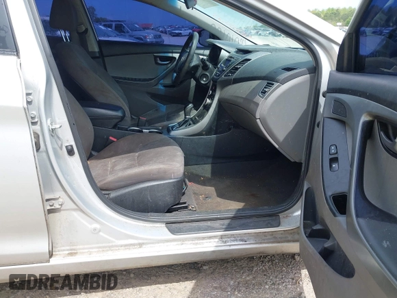 2015 Hyundai Elantra SE z VIN 5NPDH4AE2FH651234, wystawiony jako IAAI lot #42010160 z przebiegiem 173 003 mil mil oraz . Historia ofert i sprzedaży dostępna na DreamBid. Obrazek 5.
