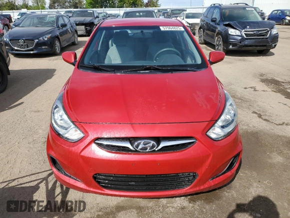 2012 Hyundai Accent GLS z VIN KMHCT4AE3CU236513, wystawiony jako Copart lot #57964825 z przebiegiem 281 713 mil mil oraz Szkoda całkowita • Salvage title. Historia ofert i sprzedaży dostępna na DreamBid. Obrazek 5.