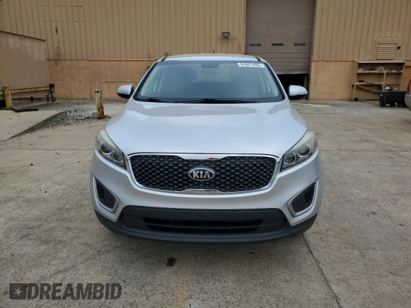 2018 Kia Sorento L with VIN 5XYPG4A36JG395761, listed as a Copart auction lot 51821495 with 156,884 mi miles and Clean Title. Bid and sale history available at carsss.com. Image 5.