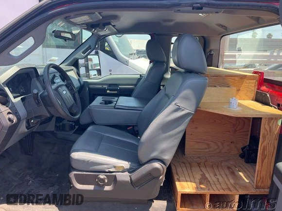 2016 Ford F-250 XLT z VIN 1FT7X2A60GEA73777, wystawiony jako IAAI lot #42870878 z przebiegiem 241 669 mil mil oraz . Historia ofert i sprzedaży dostępna na DreamBid. Obrazek 11.