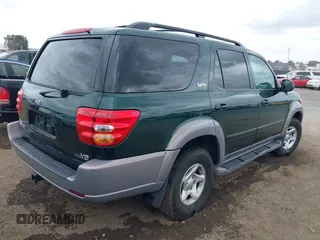 2002 Toyota Sequoia SR5 with VIN 5TDZT34A72S064135, listed as a IAAI auction lot 42052020 with 184,623 mi miles and . Bid and sale history available at DreamBid. Image 4.