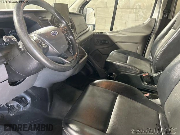 2020 Ford Transit Cargo with VIN 1FTBW3X85LKB80928, listed as a IAAI auction lot 42729884 with 70,670 mi miles and . Bid and sale history available at DreamBid. Image 10.