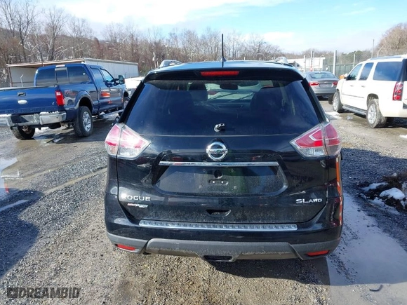 2015 Nissan Rogue SL with VIN 5N1AT2MV4FC845711, listed as a IAAI auction lot 41575234 with 175789 miles. Bid and sale history available at carsss.com. Image 16.