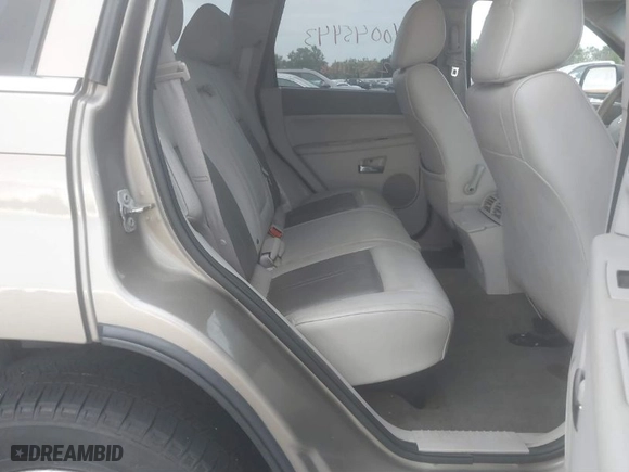 2005 Jeep Grand Cherokee Limited with VIN 1J4HR58205C511669, listed as a IAAI auction lot 40045443 with NaN miles. Bid and sale history available at carsss.com. Image 8.