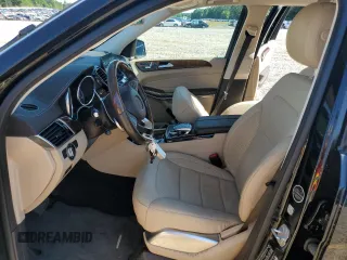 2017 Mercedes-Benz GLS 550 z VIN 4JGDF7DE9HA771623, wystawiony jako Copart lot #55745455 z przebiegiem Nie podano mil oraz Szkoda całkowita • Salvage title. Historia ofert i sprzedaży dostępna na DreamBid. Obrazek 7.