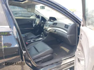 2016 Acura ILX z VIN 19UDE2F38GA005372, wystawiony jako IAAI lot #42154085 z przebiegiem Nie podano mil oraz . Historia ofert i sprzedaży dostępna na DreamBid. Obrazek 5.